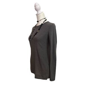 Simply Vera Long Sleeve Gray Knit Shirt Size XS